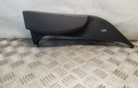 Opel Movano B Other front door trim element 802920008R