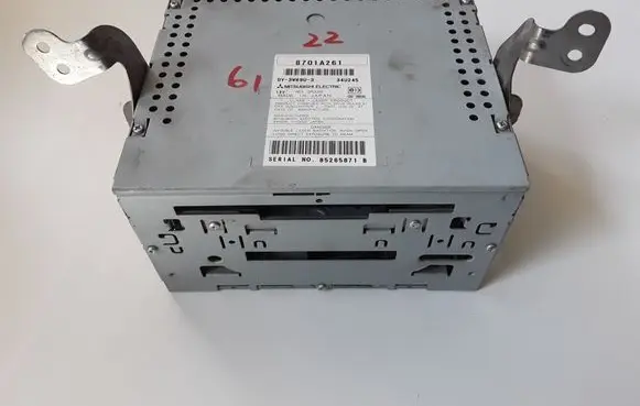 Mitsubishi Outlander Radio/CD/DVD/GPS head unit 8701A261