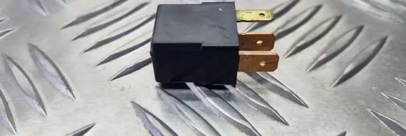 Mazda 2 Other relay 71818498 UM4667730 ACM33221M39