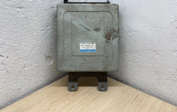 Mitsubishi Colt Gearbox control unit/module MD760511 G1T17476E