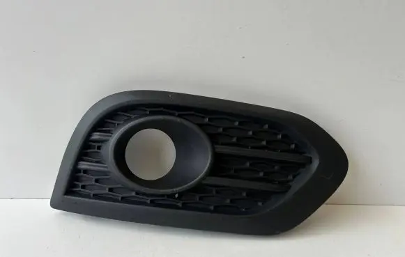 Renault Kadjar Front fog light trim/grill 261A21870R