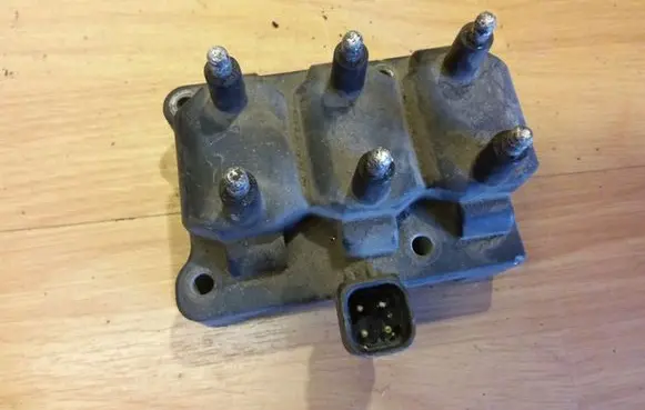 Chrysler Voyager High voltage ignition coil 5276040