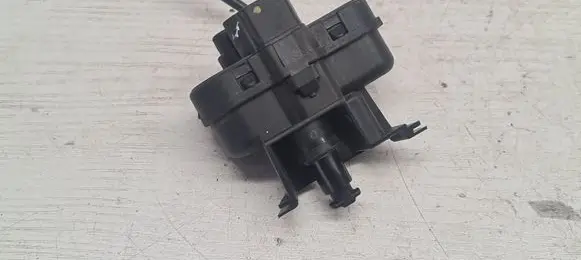 Volkswagen Scirocco Fuel tank cap lock 5N0810773D