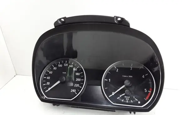 BMW 1 E81 E87 Speedometer (instrument cluster) 102495246 1041568