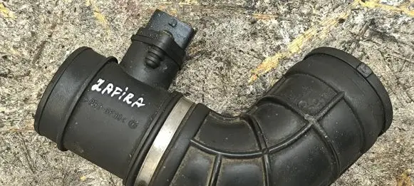 Opel Zafira A Air intake hose/pipe