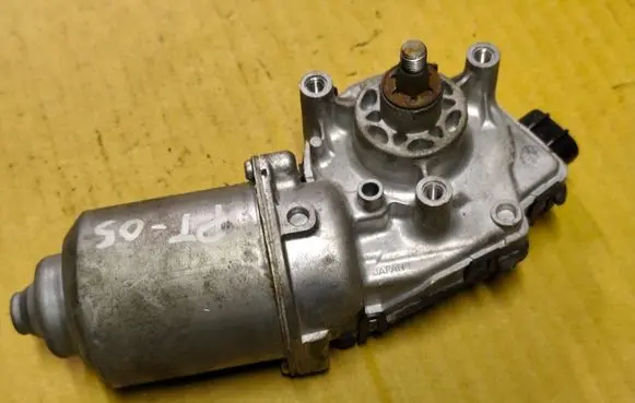 Chrysler PT Cruiser Wiper motor 05152035AA