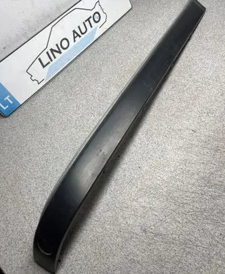 BMW 7 E38 Rear bumper trim bar molding 8125412