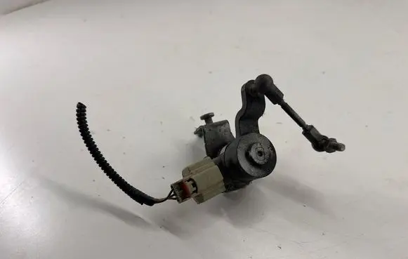 Chevrolet Camaro Headlight level adjustment motor 23405179 23110421 84365974