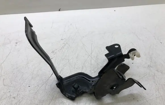 Mazda CX-3 Engine bonnet (hood) release handle 