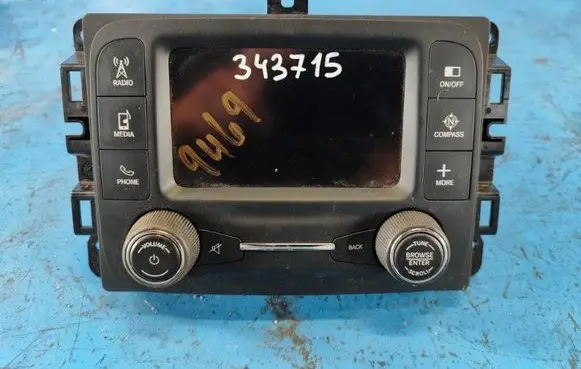 Jeep Renegade USB control unit 6RQ12LXHAA
