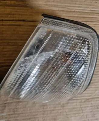 Mercedes-Benz C W202 Front indicator light 183357B