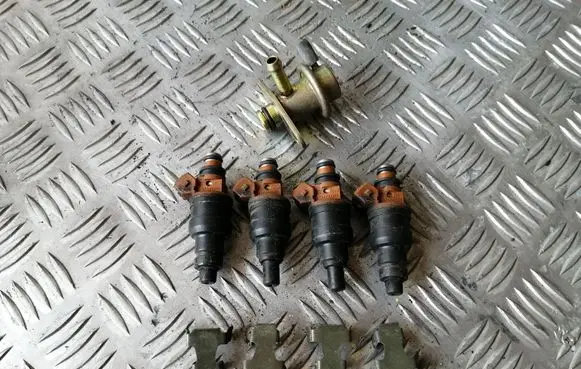 Hyundai Sonata Fuel injectors set 9250930011 3531033310
