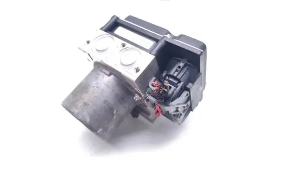 Audi A4 S4 B8 8K ABS Pump 8K0907379CC