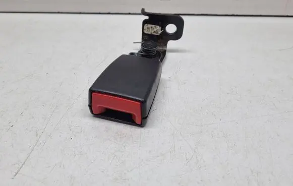 BMW X3 F25 Rear seatbelt buckle