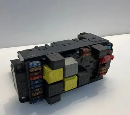 Mercedes-Benz C W203 Fuse module 2035451601 5DK00848550 A2035451601