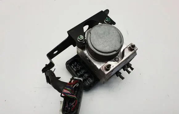 Toyota Hilux (AN10, AN20, AN30) ABS Pump 8954171030 4451071030 13511019490