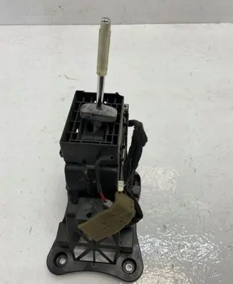 Peugeot RCZ Gear shifter/selector 96001Y01