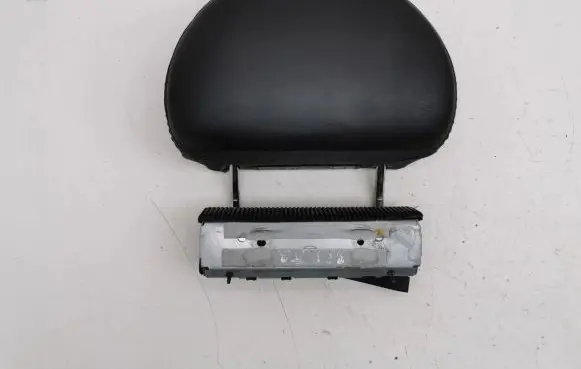 Volvo XC90 Rear seat headrest 