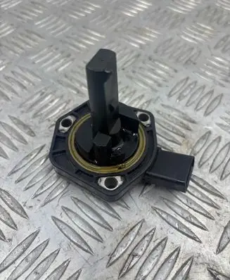 Volkswagen PASSAT B7 Oil level sensor 6PR008079 1J0907660C
