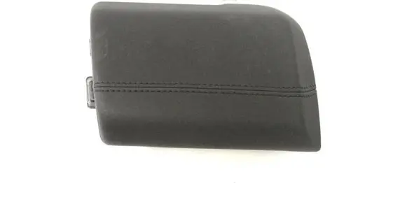 Dashboard glove box trim