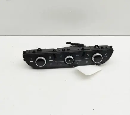 Audi Q7 4M Interior fan control switch 4M0820043R