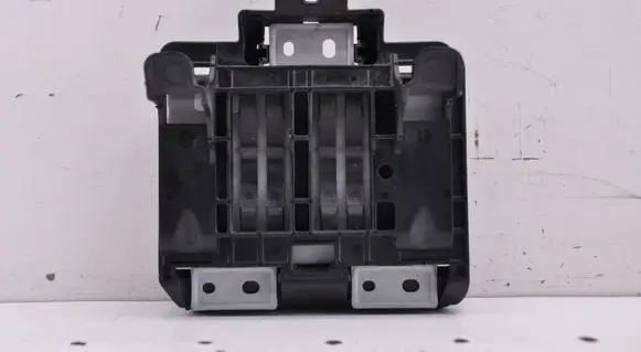 Mercedes-Benz E W212 Sound amplifier A2048708626