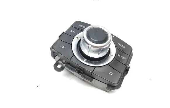Head unit multimedia control