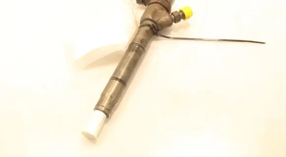Fuel injector