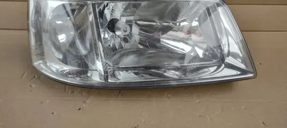 Volkswagen Transporter - Caravelle T5 Headlight/headlamp 7H1941016S