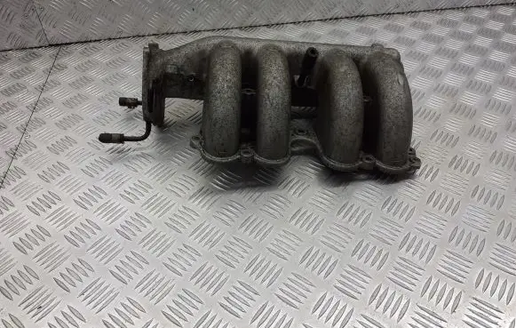 Nissan Altima Intake manifold