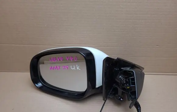 Volvo V40 Front door electric wing mirror 31299654