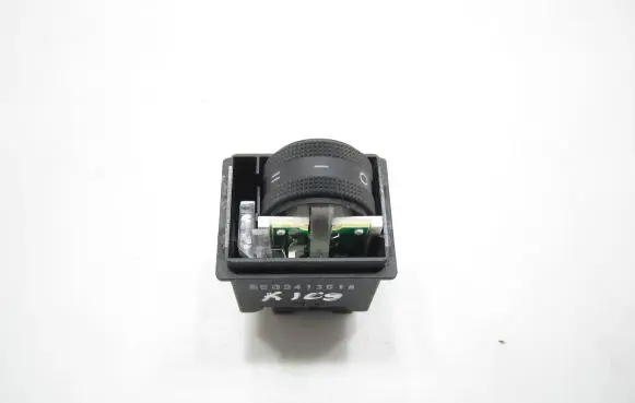 Headlight level height control switch