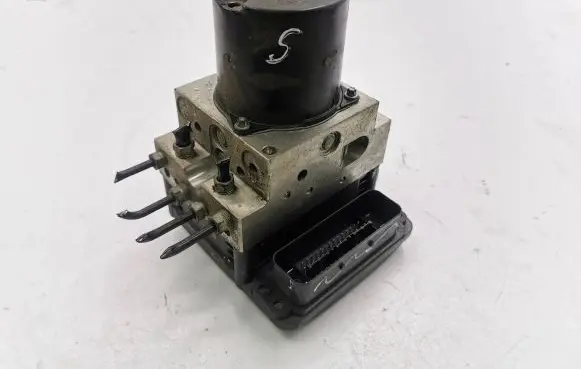 BMW 5 E60 E61 ABS Pump 6774679 0265250217