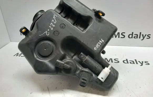 Mercedes-Benz S W222 Windshield washer fluid reservoir/tank A2228690420 2228690420
