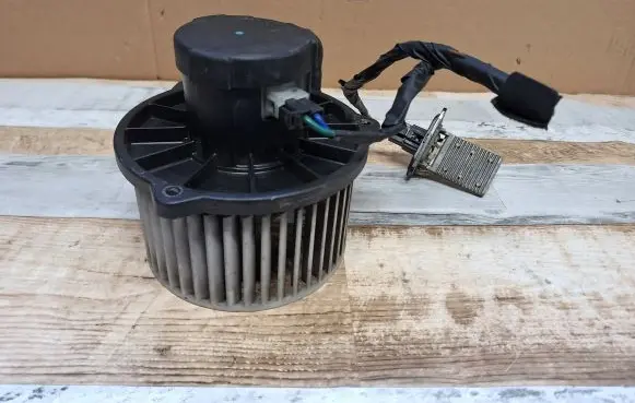 Hyundai Accent Heater fan/blower 9711624951