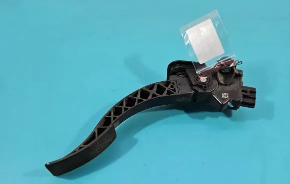 Mitsubishi Outlander Accelerator throttle pedal 1600A102 IMPRK1357233