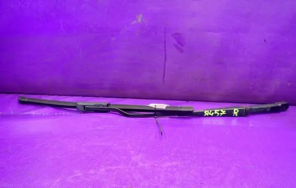 Volkswagen Polo III 6N 6N2 6NF Front wiper blade arm 6N1955410