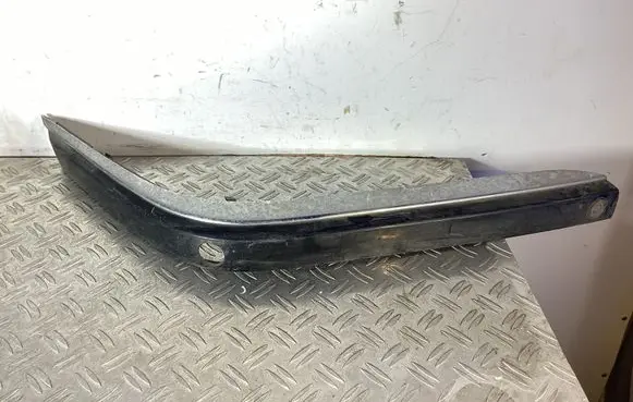 BMW 7 E38 Front bumper splitter molding 51118125310