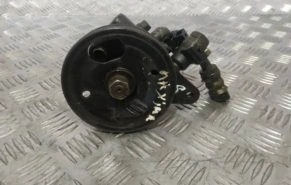 Nissan Maxima Power steering pump 4911040U15 98264343