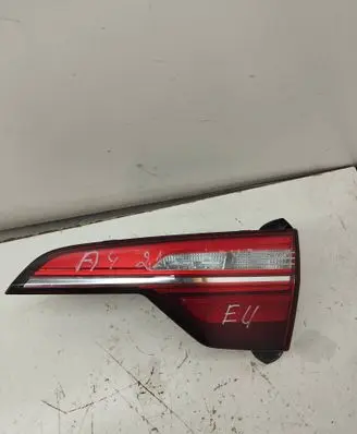 Audi A4 S4 B9 8W Tailgate rear/tail lights 8W9945076AA 81820201
