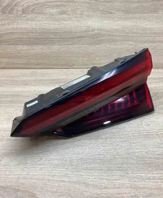 Audi A5 Tailgate rear/tail lights 8W6945094F