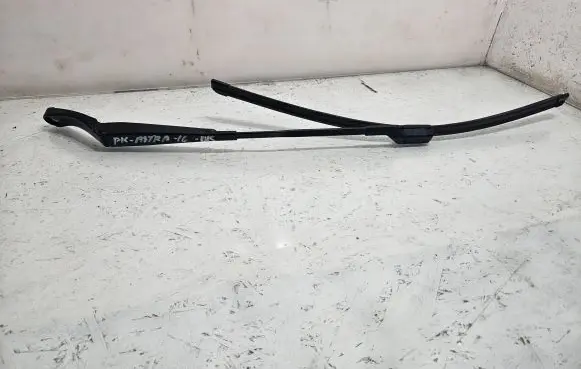 Opel Astra K Front wiper blade arm 13418992