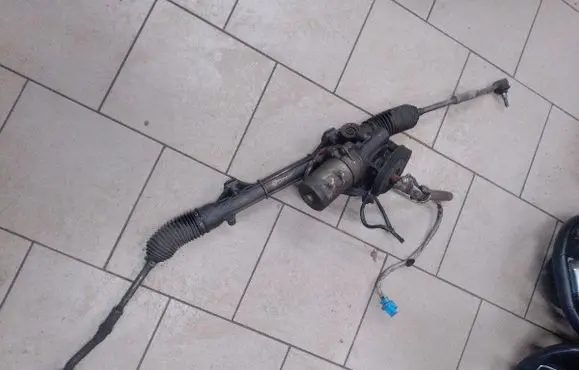 Citroen C3 Steering rack 6820000159