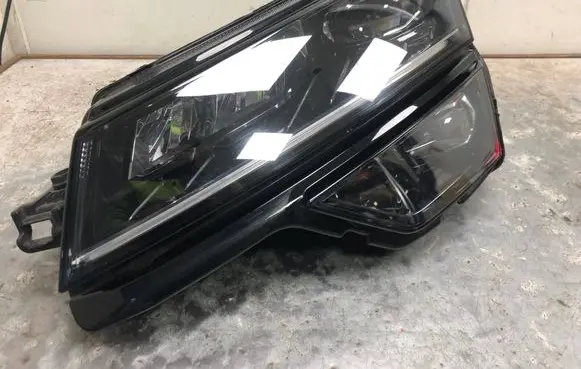 Skoda Karoq Headlight/headlamp 57B941015F-BILI 57B941015F