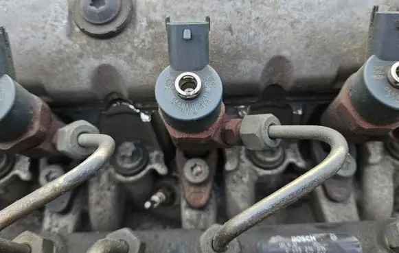 Renault Laguna II Fuel injector 7700111014 0445110021