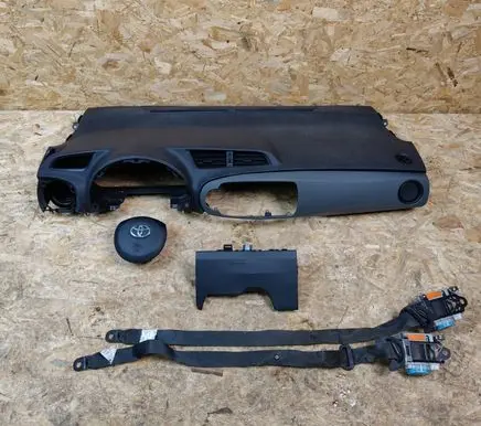 Toyota Yaris Dashboard 