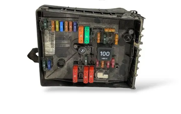 Volkswagen Golf V Fuse module 1K0937540A 038907281D 7M0951253A