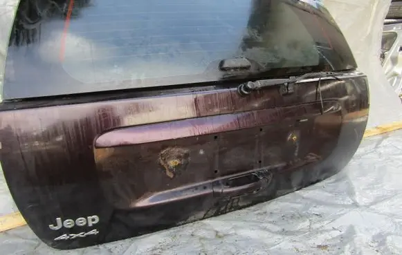 Jeep Grand Cherokee (WJ) Tailgate/trunk/boot lid GMAUTO4574097
