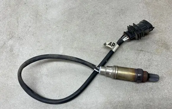 Opel Combo C Lambda probe sensor 25327304 0258005256