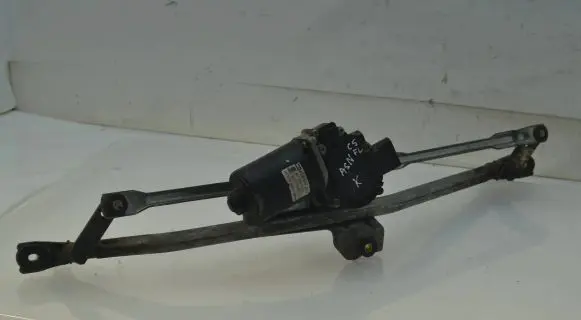 Audi A4 S4 B5 8D Front wiper linkage and motor 8D1955113C 241001A 404587
